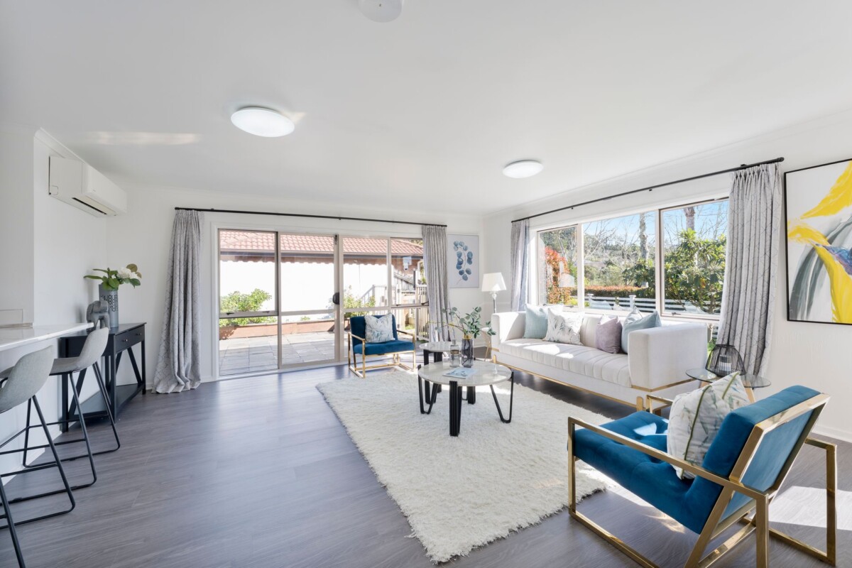 Vendors Have Purchased-Must sell, excellent school zone, Once in 11 years, 4 beds house on 700m2 section, 42 Lake Panorama Drive Henderson, Auckland