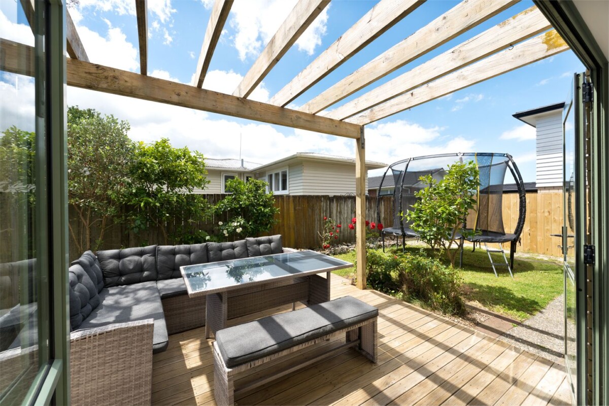 Relocating Vendors, 3 beds house, in one of Henderson’s most loved pockets, 33 Woodford Avenue, Henderson, Auckland