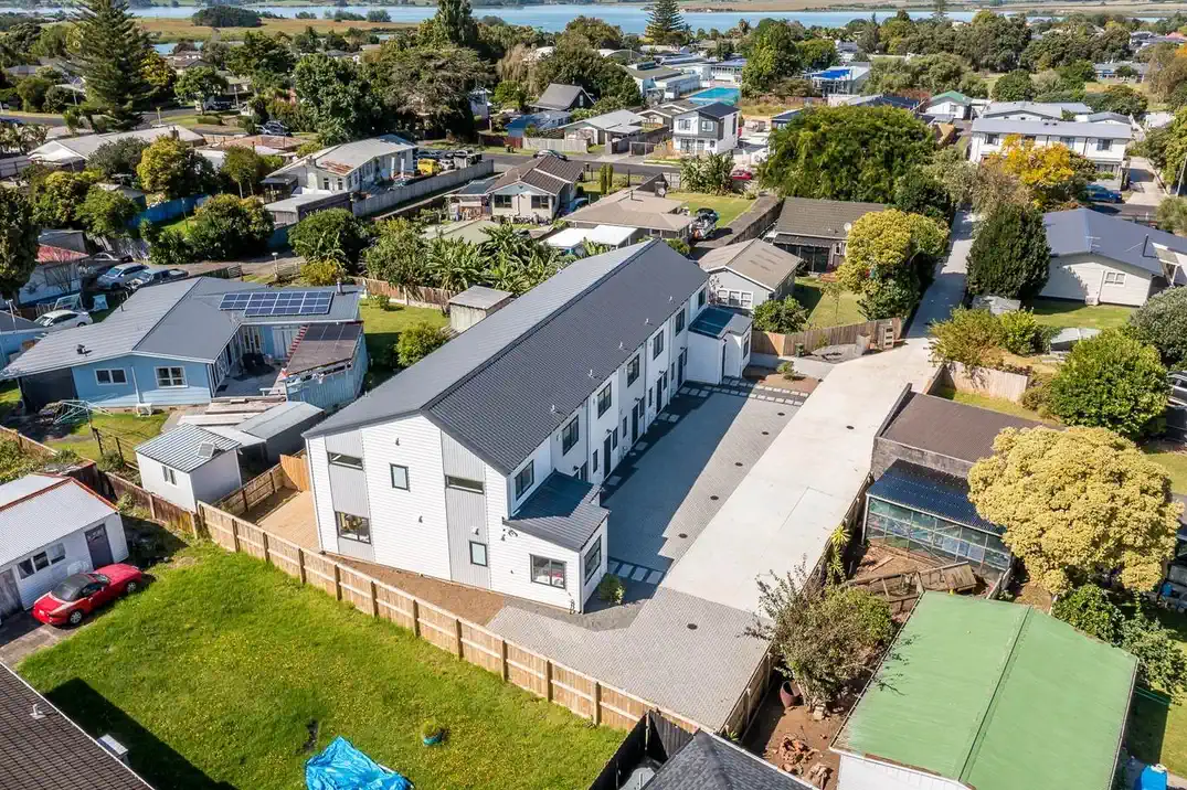 Overseas Developer Cashing Out, Freehold 2 bedrooms townhouse, Currently tenanted, Lot 5/8 Blanes Road, Weymouth, Auckland