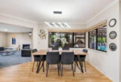 Brick and Tile 4 bedrooms house on 548 m2 section, Pergola, walks to schools, 7 Chard Place, Flat Bush, Auckland
