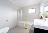 Too Busy To Handle Two Properties, 5 beds house on 437m2 section, 16H Lincoln Road, Henderson, Auckland