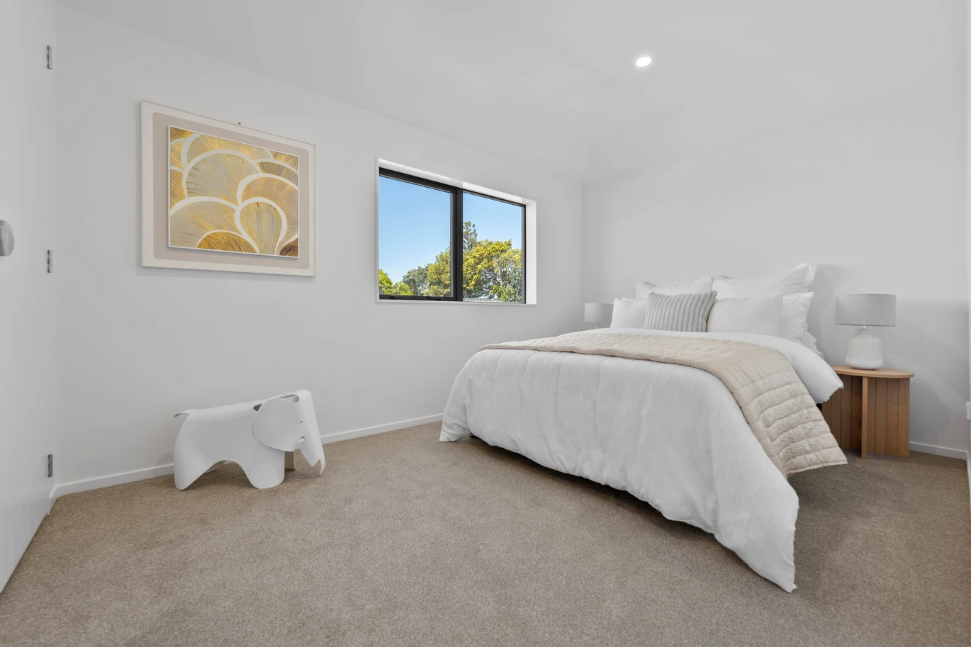 Brandnew, Smart Layout Parkside 3 beds 2 baths home with car park, moments from shopping centres, 7/18 Albert Road, Kelston, Auckland