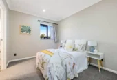 Macleans Zone, Sea views, 7 beds house on 575m2 section, with Self-Contained Granny Flat, 41 Compass Point Way, Half Moon Bay, Auckland