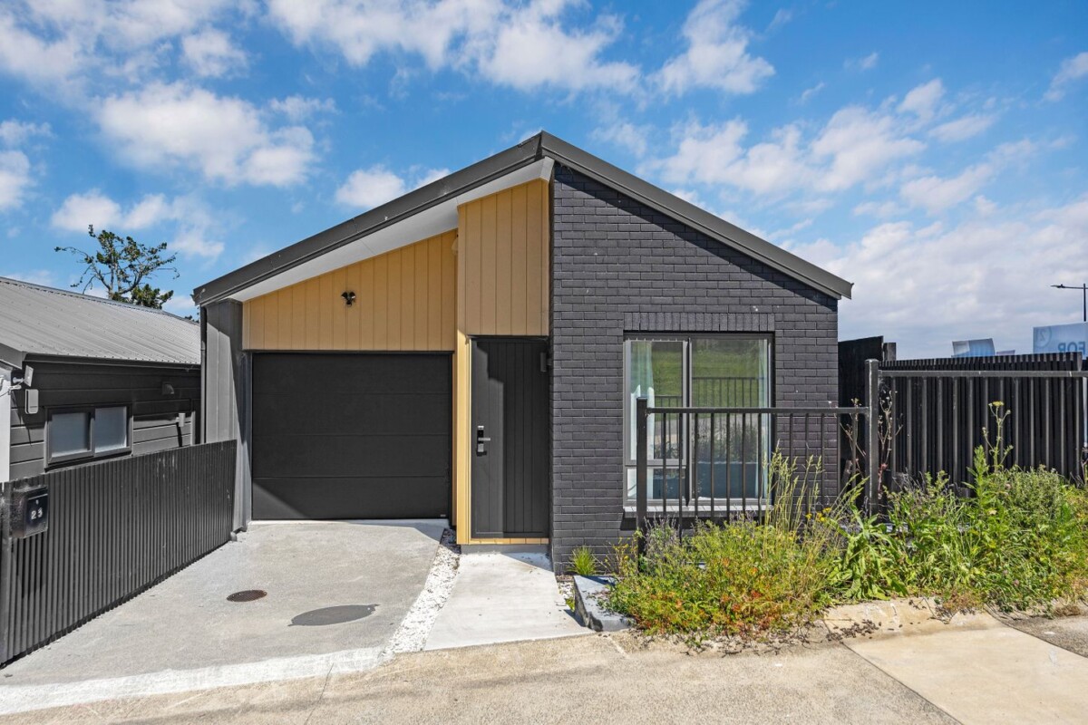 Must Sell – Urgent, a 10-year Master Builder Guarantee, Brandnew 3 beds house on 204m2 section, Builder ready to move, 26  Nanjing Road, Pukekohe, Auckland