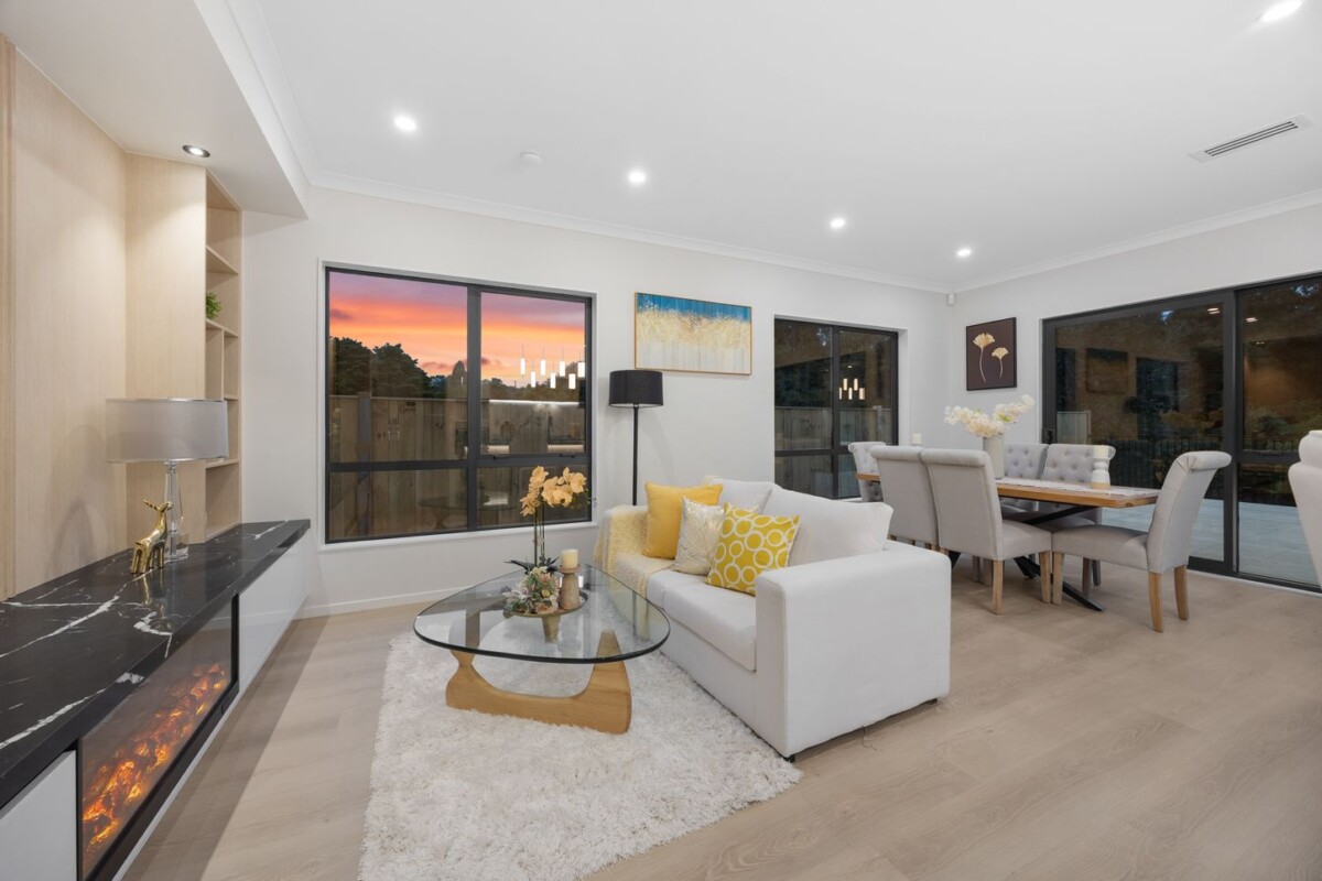 Two kitchens, Brandnew 5 bedrooms house, Muphys Bush is Your Back Yard, 2F Hughs Way, Flat Bush, Auckland