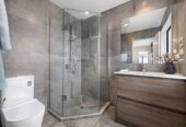 Must sell, Relocating Vendor, 6 beds house with Self-Contained 2-Bedroom Granny Flat, 32 Carrygawley Road, Flat Bush, Auckland