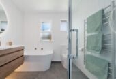 Move-in ready, Renovated 3 beds house, Located directly across from Glendene Reserve and playground, 6 Thornlow Street, Glendene, Auckland