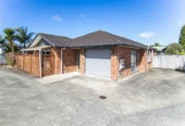 Avondale College zone, Brick & Tile 3 beds house on 367m² section, 134B Avondale Road, Avondale, Auckland