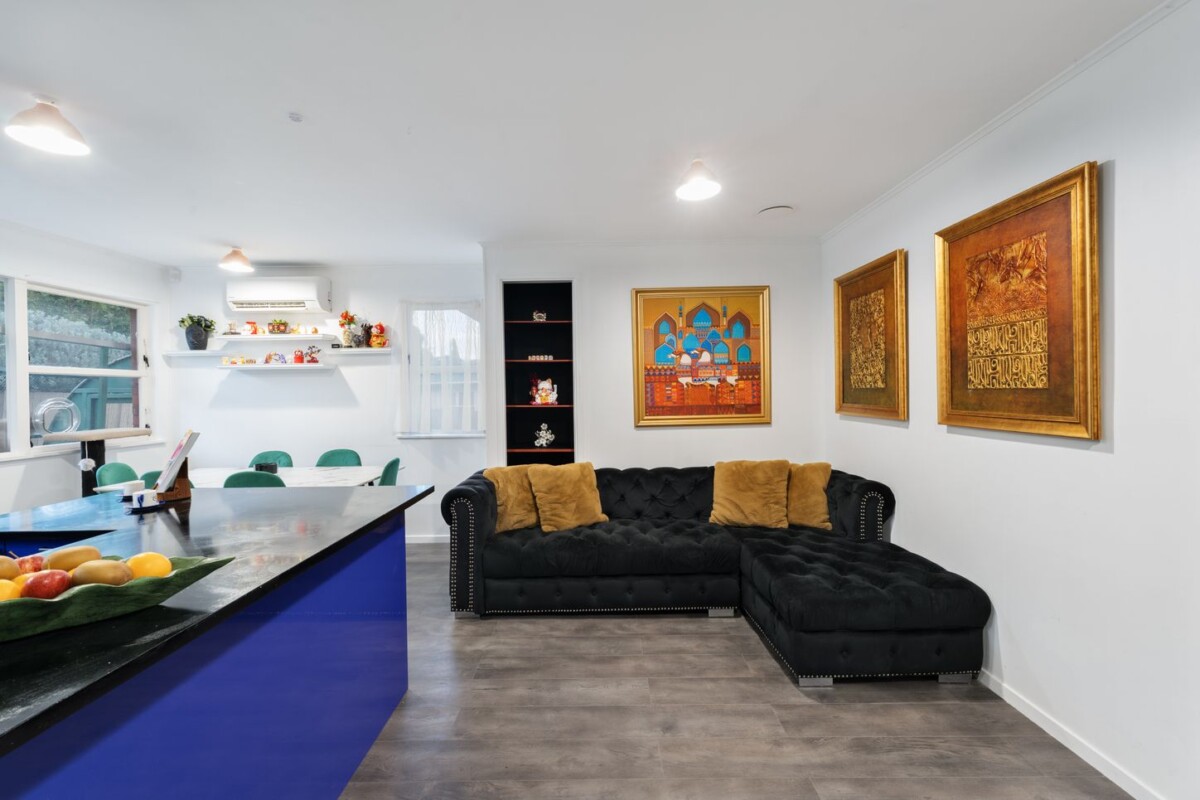 Owners upsizing, once in 20 years, brick 3 beds house on 675m2 section, 16 Thornlow Street, Glendene, Auckland