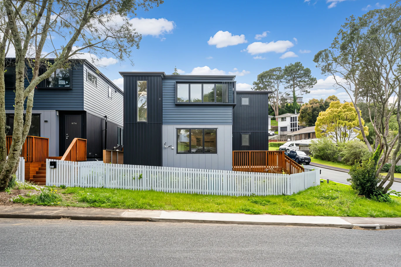 DoubleWestlake school zone, move-in ready, brandnew standalone 4 beds home, 2 Kama Place, Sunnynook, Auckland