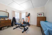 3 beds house on 1,012m² section, live, do=up or develop, 4 Holly Street, Avondale, Auckland