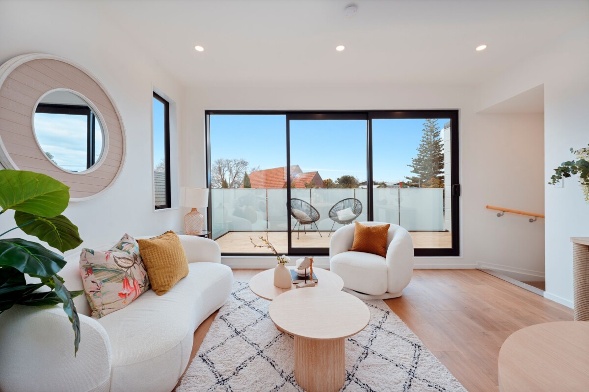 10-Year Master Build Guarantee, Top school zone, brandnew freehold 3 beds home, walks to beach, 6 Shakespeare Road, Milford, Auckland