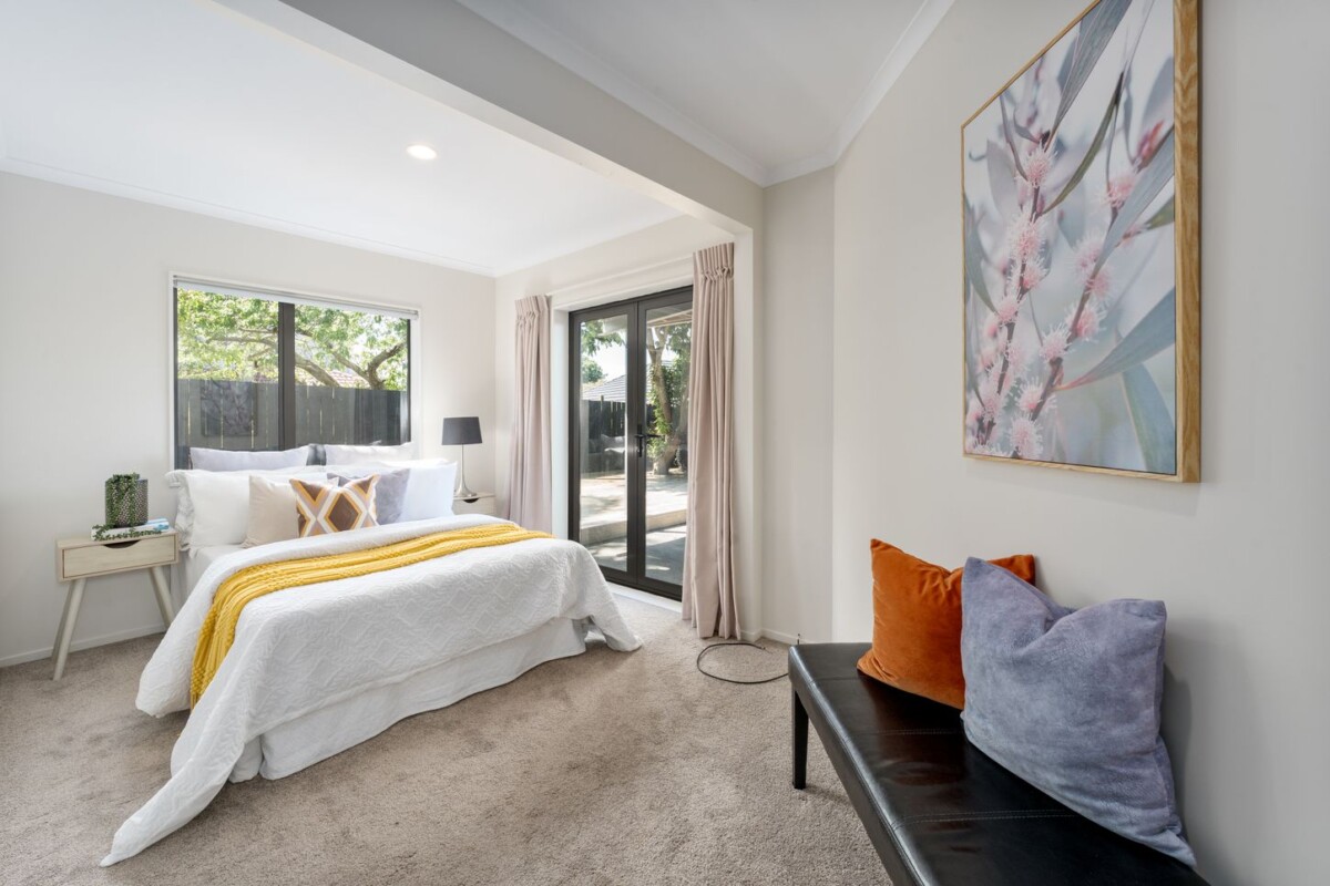 3 beds 3 baths home, walks to Dress Smart, Onehunga Mall, Royal Oak Mall, 870B Manukau Road, Royal Oak, Auckland