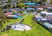 Move-in ready, Renovated 3 beds house, Located directly across from Glendene Reserve and playground, 6 Thornlow Street, Glendene, Auckland