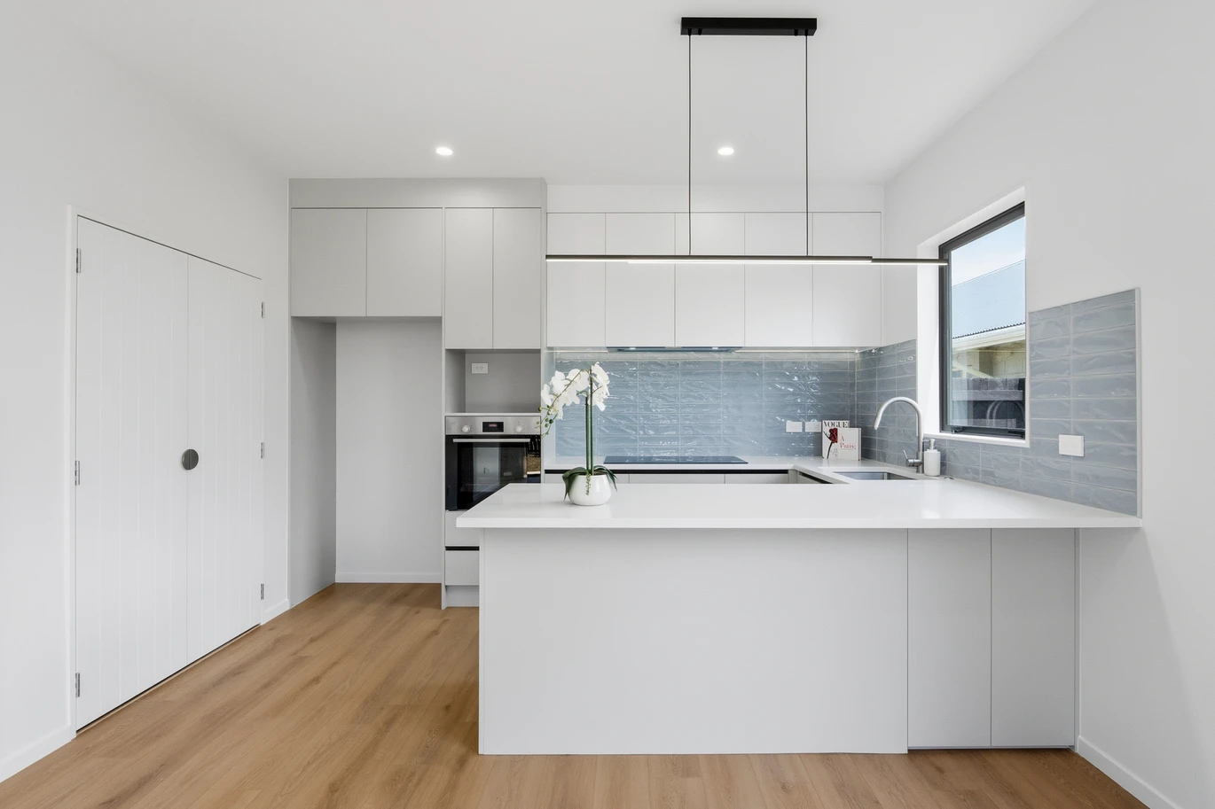 Brandnew, Smart Layout Parkside 3 beds 2 baths home with car park, moments from shopping centres, 7/18 Albert Road, Kelston, Auckland