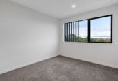 Huge Price Drop – Must Be Sold Urgently, Brandnew 3 beds home with Views, minutes to Westgate Mall, 4/196 Royal Road, Massey, Auckland