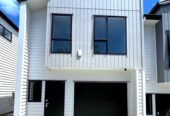 Owner relocating for work, 3 beds home with underground heating bathrooms, Next to the play ground and reserve, 5/30A Tirimoana Road, Te Atatu South, Auckland