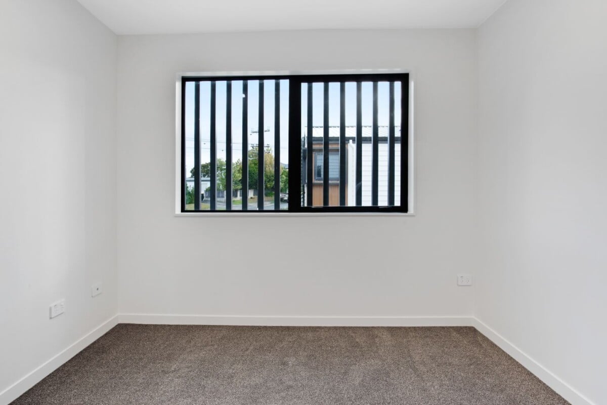 Huge Price Drop – Must Be Sold Urgently, Brandnew 3 beds home with Views, minutes to Westgate Mall, 4/196 Royal Road, Massey, Auckland