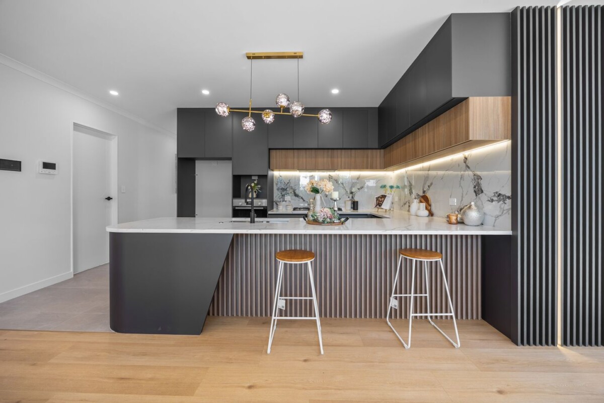 Brandnew 6 beds Corner Dual-Kitchen with Self-Contained 2-Bedroom, 2 Laurel Drive, Karaka, Auckland