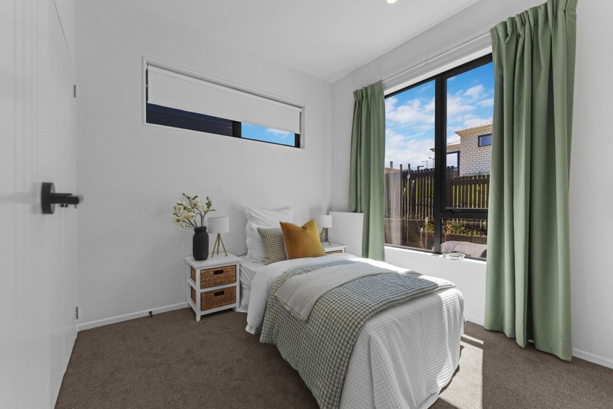 Must Sell – Urgent, a 10-year Master Builder Guarantee, Brandnew 3 beds house on 204m2 section, Builder ready to move, 26  Nanjing Road, Pukekohe, Auckland