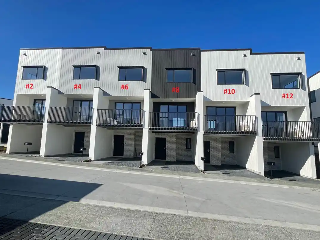 Brandnew 3 beds home with 2 car parks, Just a short distance to Browns Bay Beach and Albany Mall, 18 Kanapa Road, Albany, Auckland