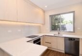 For rent, Powered by solar energy, 3 beds 1 study room 2 baths townhouse, Available from 1 Dec, 30C Ngarimu Road, Panmure, Auckland