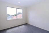 For rent, Powered by solar energy, 3 beds 1 study room 2 baths townhouse, Available from 1 Dec, 30C Ngarimu Road, Panmure, Auckland