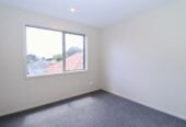 For rent, Powered by solar energy, 3 beds 1 study room 2 baths townhouse, Available from 1 Dec, 30C Ngarimu Road, Panmure, Auckland