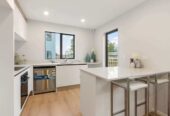 For rent, WINZ ok, 2 beds + study room, 1.5 bath townhouse, Available 26th Nov, Sunnyhills, Auckland