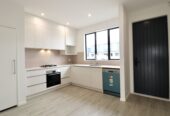 For rent, 3 beds 2 baths townhouse, Available from 27th Nov, 8 Serpent road, Flat Bush, Auckland