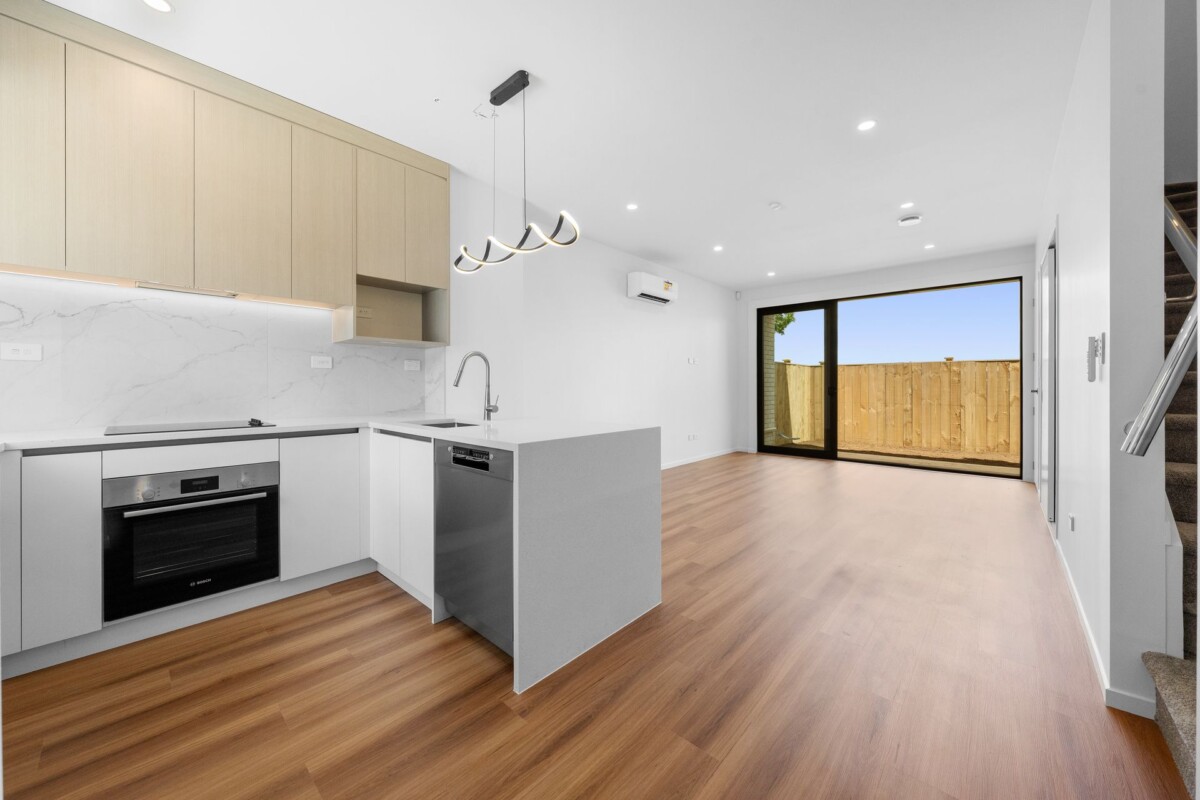 Brandnew 3 beds 2 bath home, next to Ti Rakau Park and the School Reserve, close to schools, shopping centres, 7 Cindy Place, Pakuranga, Auckland