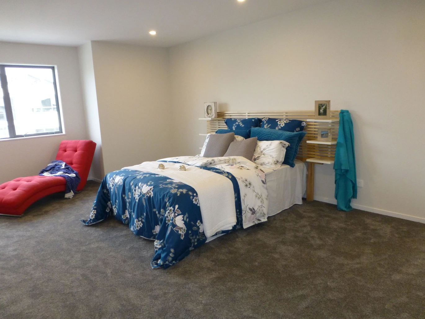6 bed 5 baths (4 ensuites) house on 402m2 section, with 2 beds granny, 18 Horsefield Drive, Flat Bush, Auckland