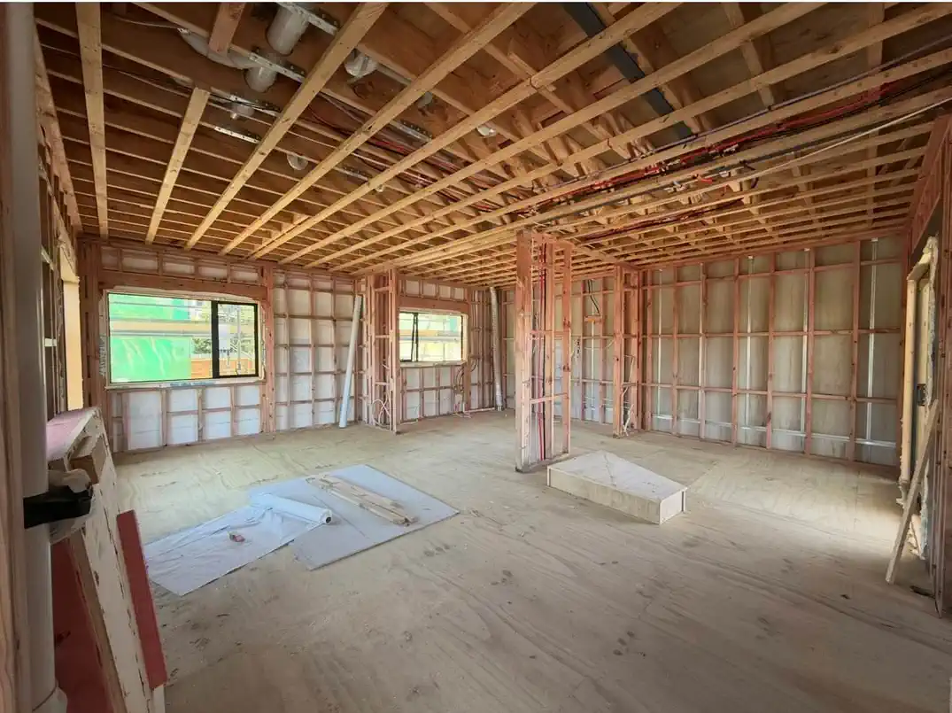 Under construction, brandnew 4 beds 3 baths home with garage and 2 ensuites, 1 ensuite ground floor, moments from schools, shopping centre, train station, Lot A, 5 Arawa Street, New Lynn, Auckland