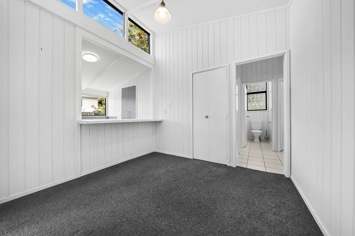 5 (3 + 2) beds houses on 833m2 land, 9 & 9A Sherie Place, Howick, Auckland