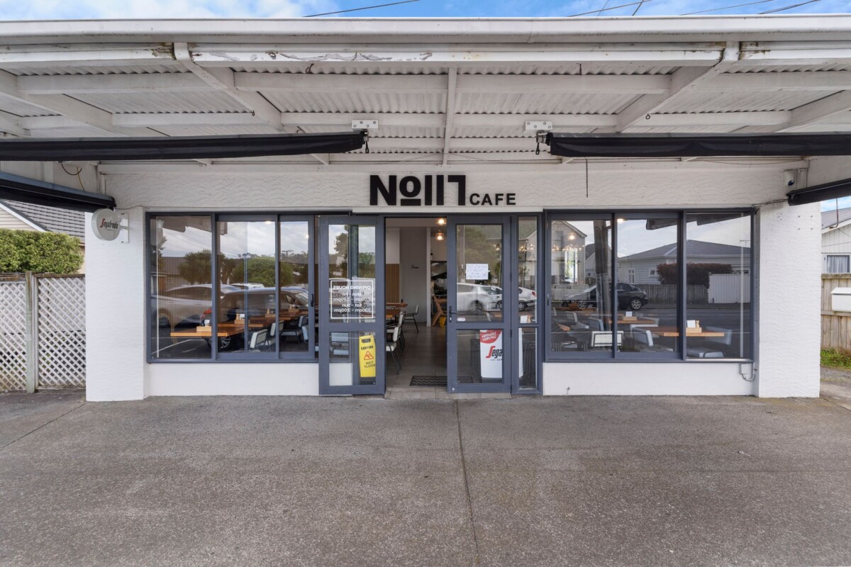 Mixed Housing Urban zone, 544m2 section, Building 181 m2, Currently tenanted by a cafe and studio, the total rental income is approximately $67,000 per year, including GST, 117 Trafalgar Street, Onehunga, Auckland