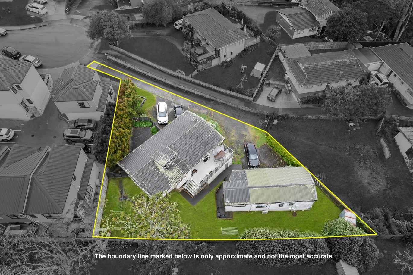 5 (3 + 2) beds houses on 833m2 land, 9 & 9A Sherie Place, Howick, Auckland