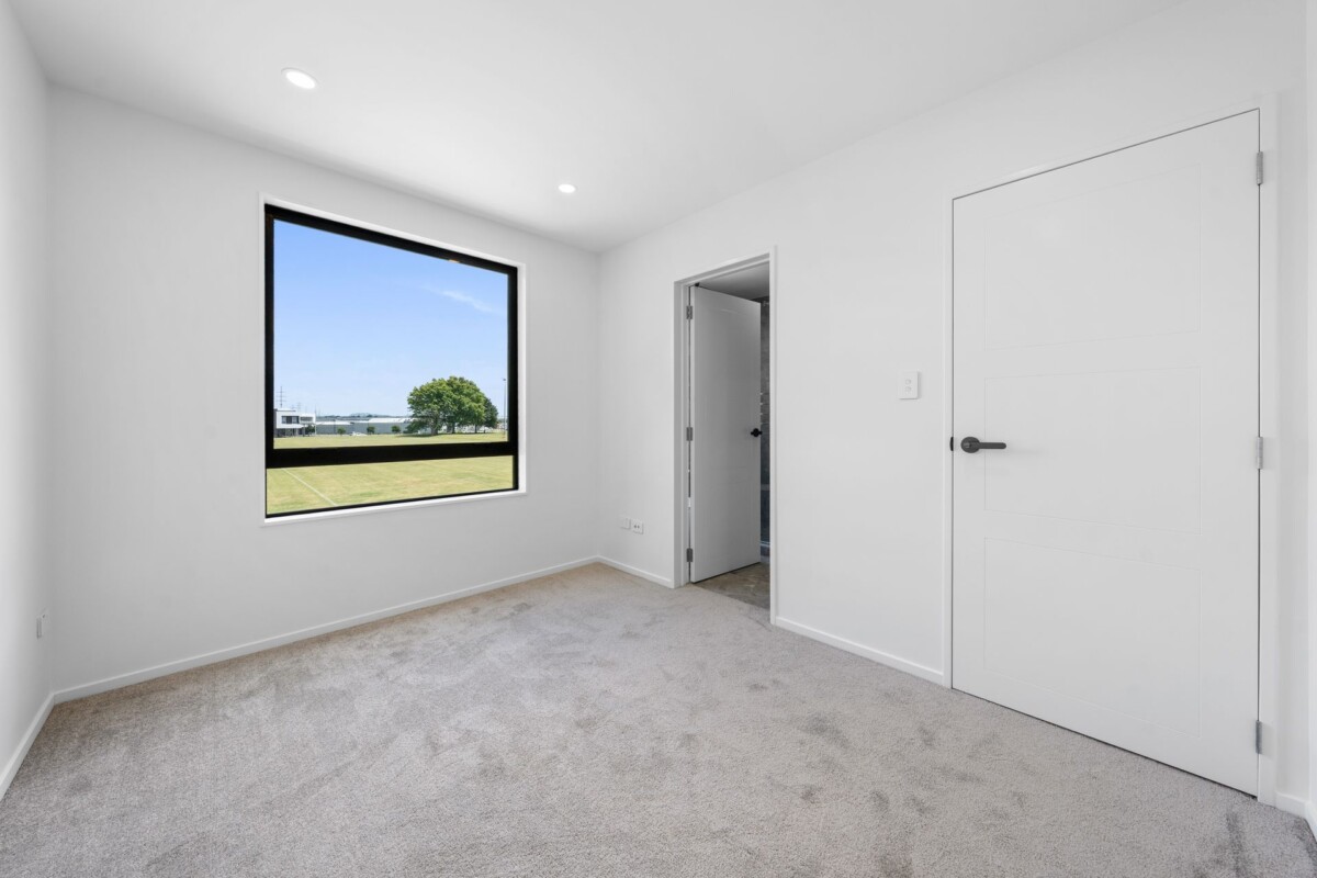 Brandnew 3 beds 2 bath home, next to Ti Rakau Park and the School Reserve, close to schools, shopping centres, 7 Cindy Place, Pakuranga, Auckland