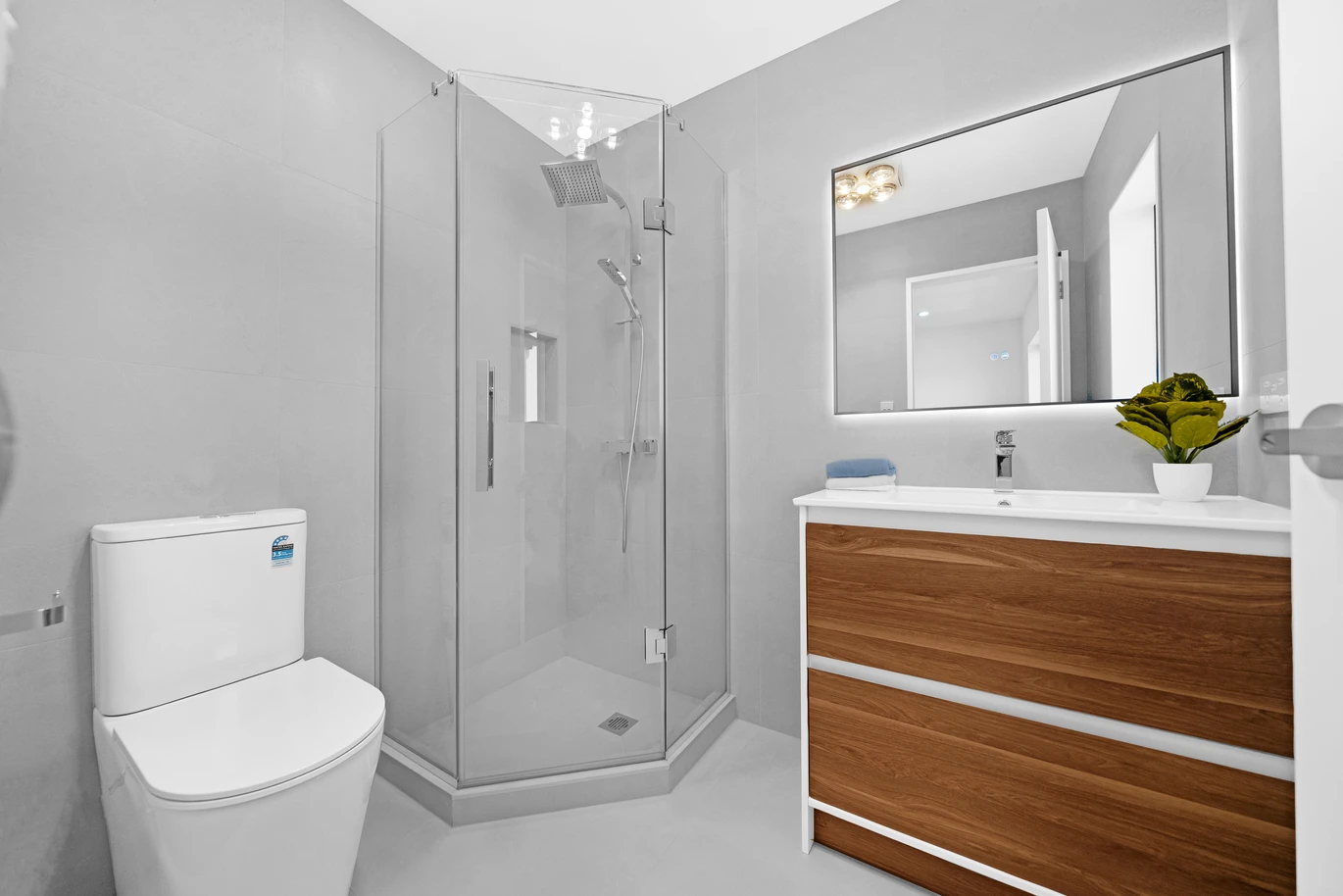 Brandnew affordable 4 beds 3 baths home, sits within one of Auckland’s most significant future development zones, 5 Marino Street Karaka, Auckland