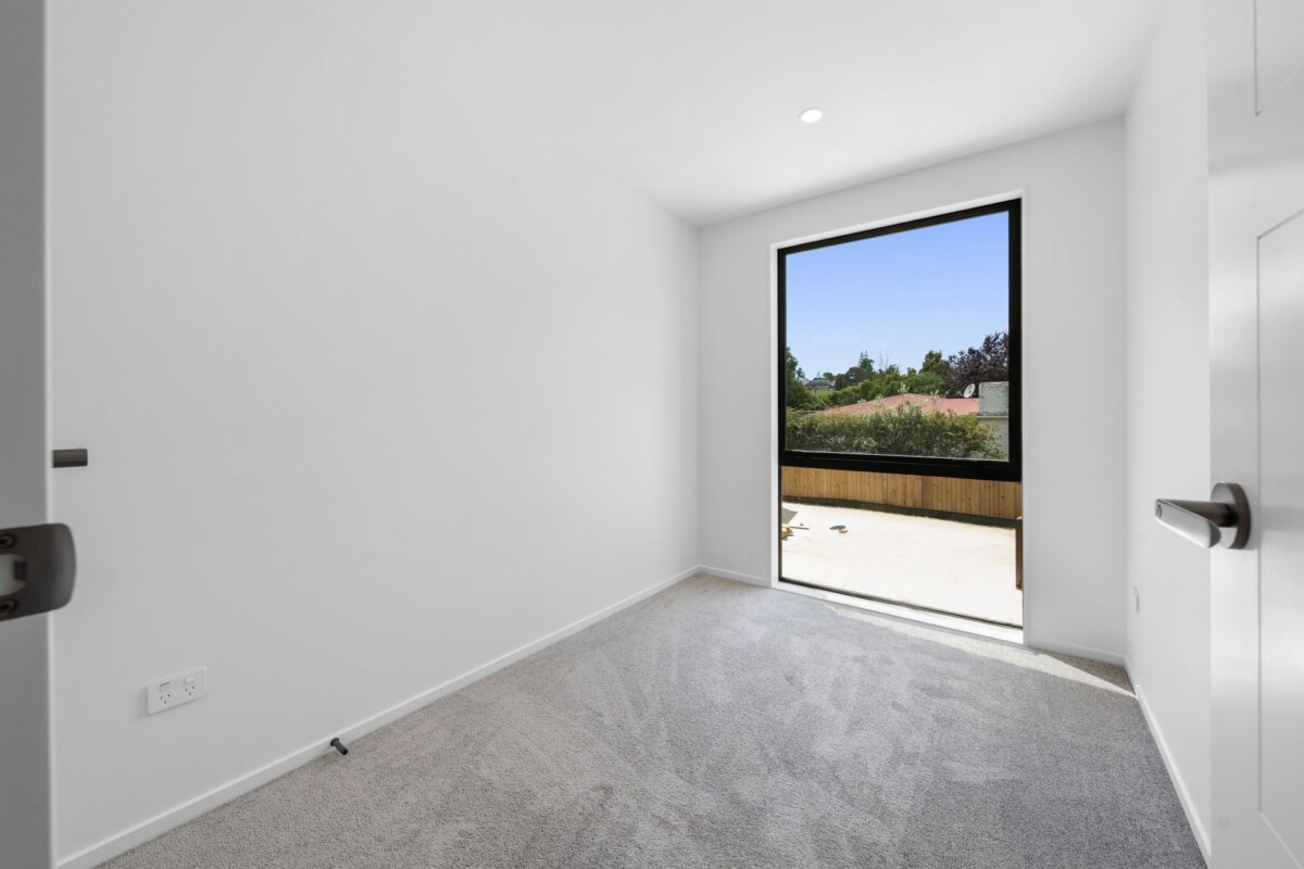 Brandnew 3 beds 2 bath home, next to Ti Rakau Park and the School Reserve, close to schools, shopping centres, 7 Cindy Place, Pakuranga, Auckland