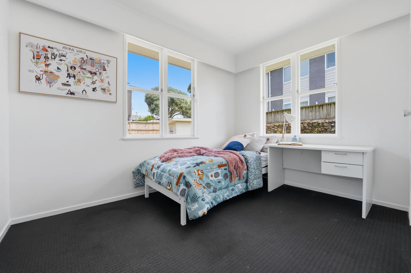 Ignore CV & Estimates – Bring ALL Offers, motivated owners want it sold, 3 beds house on 680m² section, literally next to the park, 37A Preston Avenue, Mount Albert, Auckland