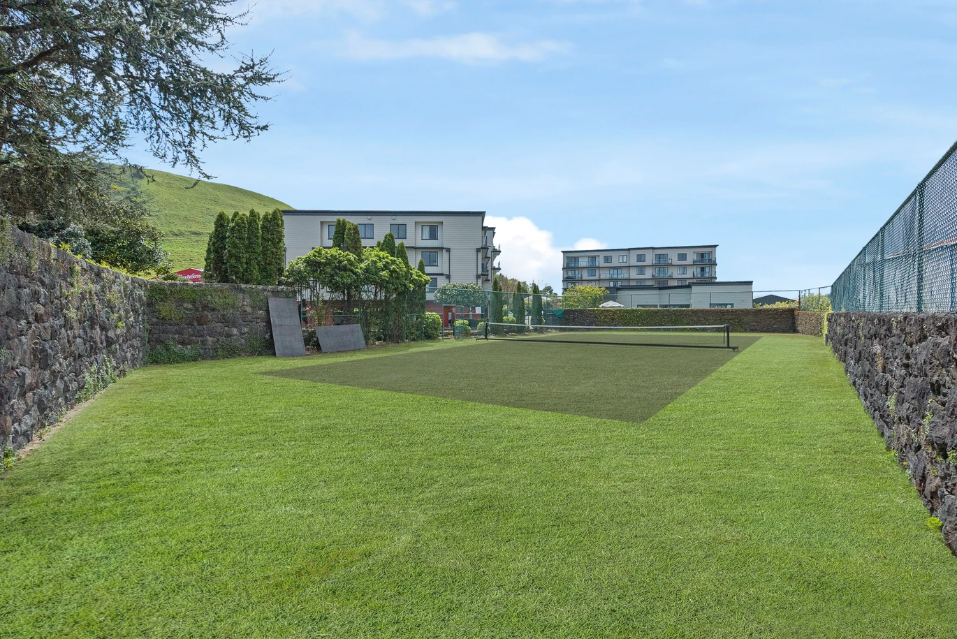Spacious 2-Bed Apartment in Prime Location, 19/68 Mountain Road, Mount Wellington, Auckland