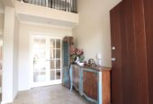 For rent, 5 beds 3 baths house, Available on Thu 18th Dec, 4 Woolaston Place, Flat Bush, Auckland