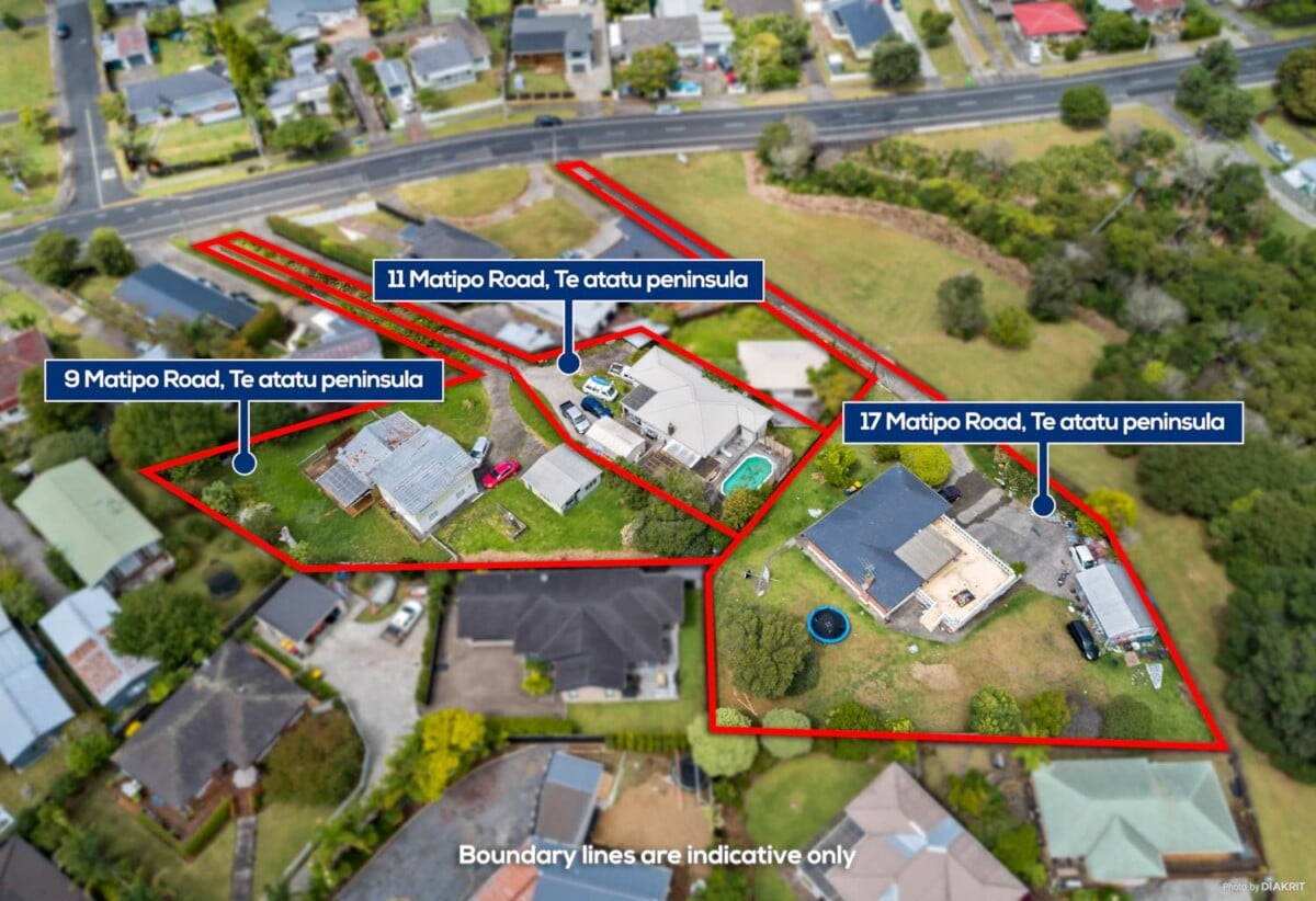 3x properties are being sold together, total land 4515m2 in MHU Zone, with RC for 32 new townhouses +1 existing house remaining on a 900m2 section, 9,11,17 Matipo Road, Te Atatu Peninsula, Auckland