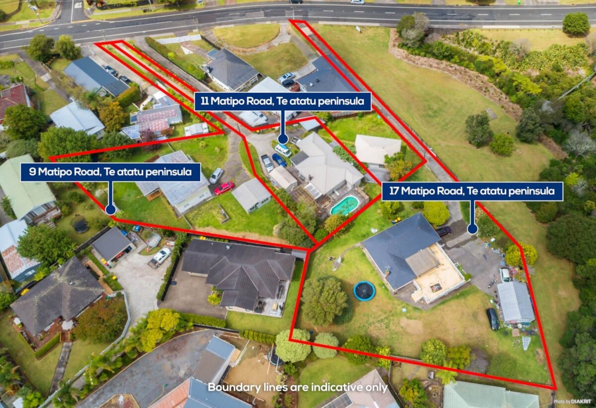 3x properties are being sold together, total land 4515m2 in MHU Zone, with RC for 32 new townhouses +1 existing house remaining on a 900m2 section, 9,11,17 Matipo Road, Te Atatu Peninsula, Auckland