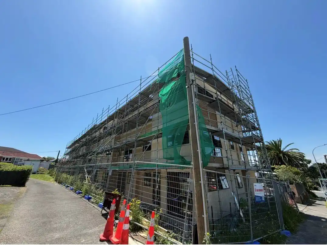 Under construction, brandnew 4 beds 3 baths home with garage and 2 ensuites, 1 ensuite ground floor, moments from schools, shopping centre, train station, Lot A, 5 Arawa Street, New Lynn, Auckland