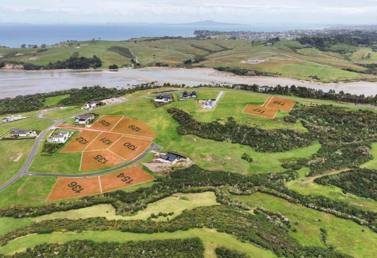 1934m² lifestyle section in Weiti Bay, 30 minutes from Auckland CBD and 15 minutes from Long Bay, 4 Taemai Place, Okura Bush, Albany, Auckland