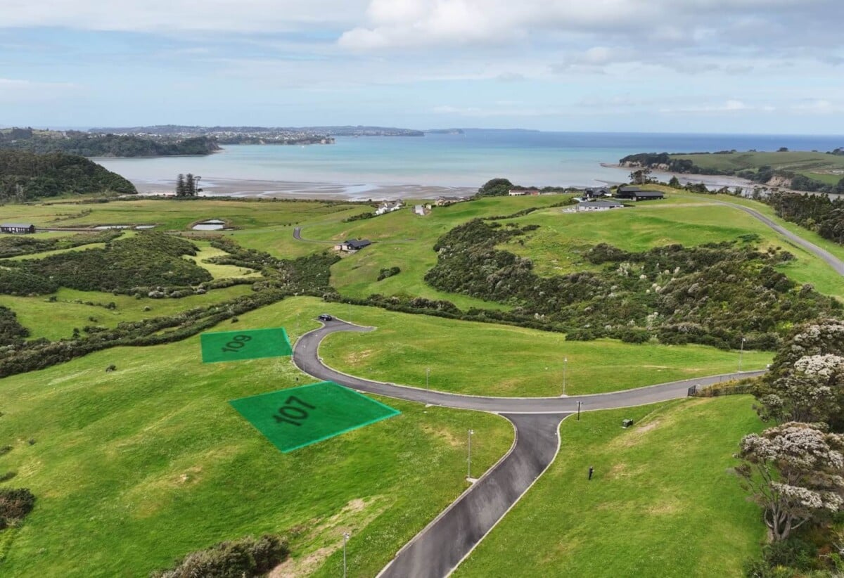 1998m² lifestyle section in Weiti Bay, 30 minutes from Auckland CBD and 15 minutes from Long Bay, 3 Taemai Place, Okura Bush, Albany, Auckland