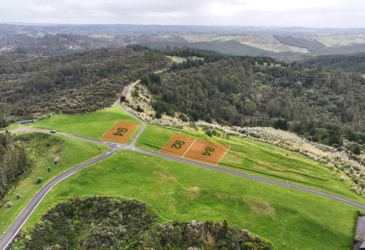 1998m² lifestyle section in Weiti Bay, 30 minutes from Auckland CBD and 15 minutes from Long Bay, 3 Taemai Place, Okura Bush, Albany, Auckland