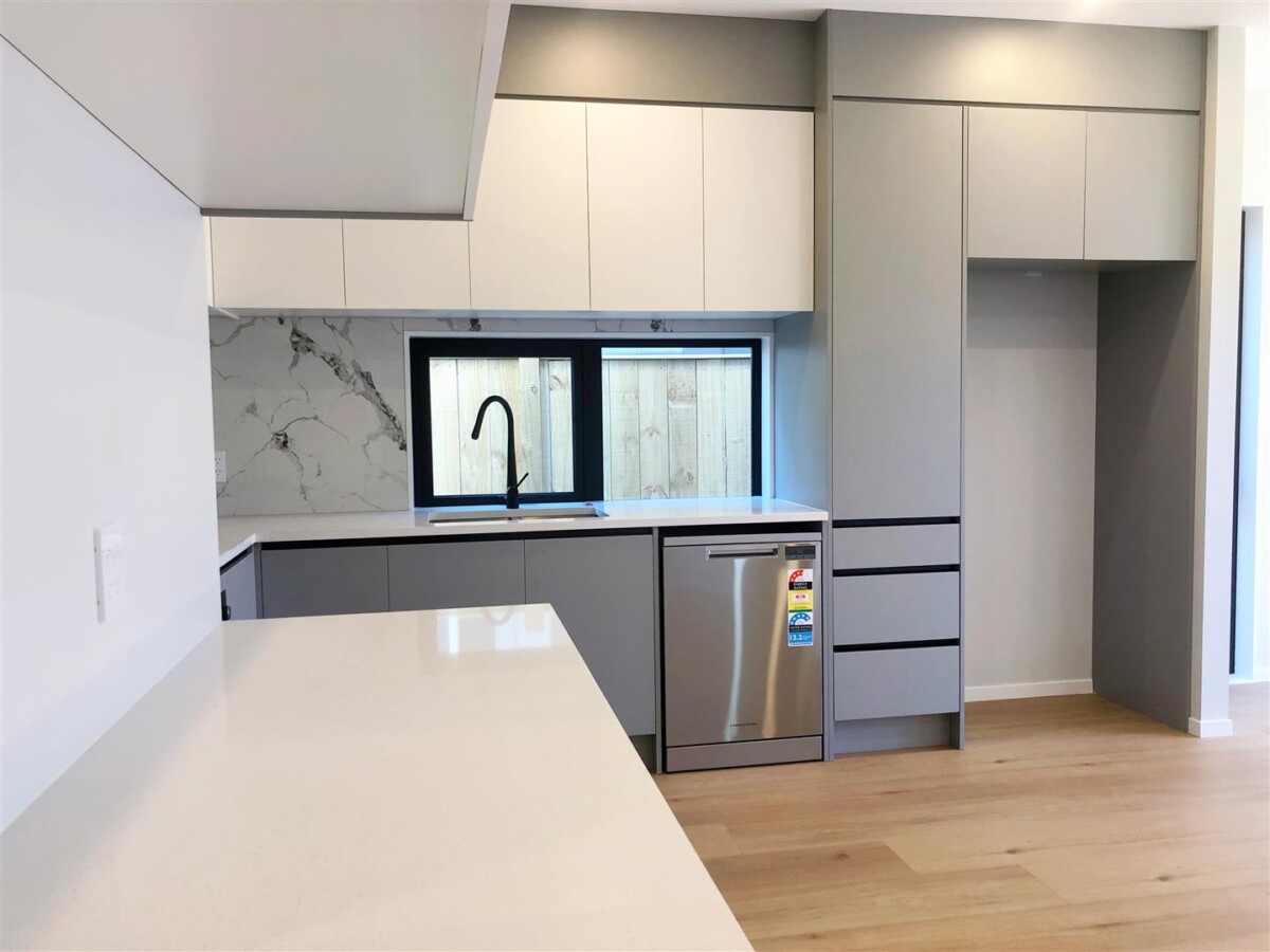 10 Year Master Build Guarantee, brandnew 4 beds 2.5 baths home with 2 car parks, 20 Waimarie Drive, Karaka, Auckland