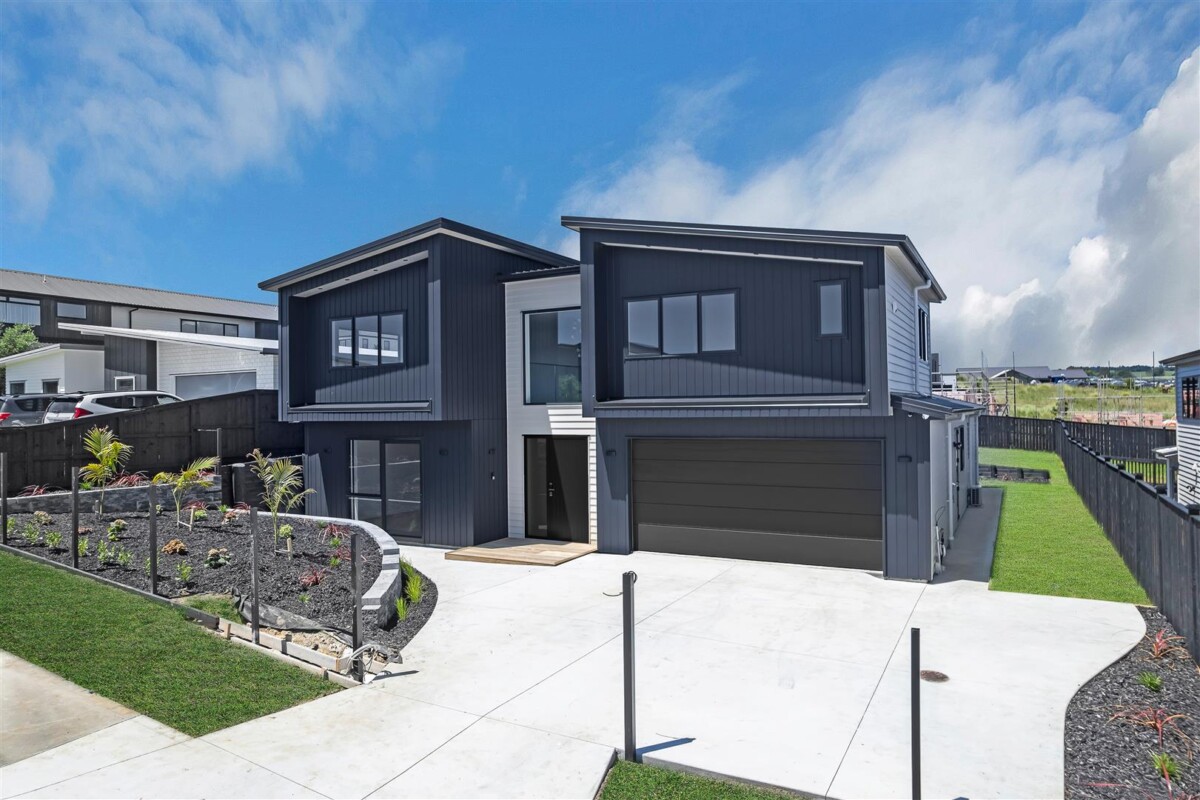 Brandnew 6 beds house with 2 beds granny flat on 800m2 section, Central air-conditioning, EV charging, walks to Pine Harbour, Beachlands hub, Golf Resort, 6 Hutukawa Drive, Beachlands, Auckland